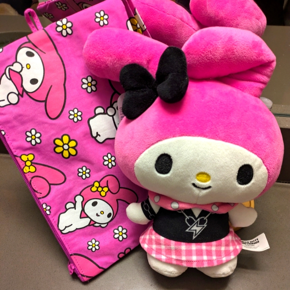 Melody, Plushie + Baggu medium zip pouch x Hello Kitty & Friends